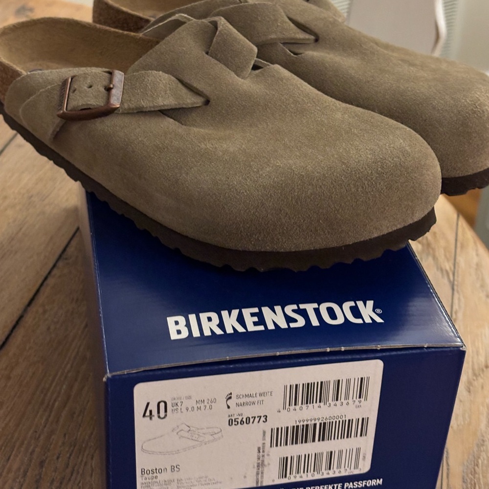 New in Box Women’s Birkenstock Boston Clogs Taupe Soft Bed SZ 40 - Picture 2 of 11